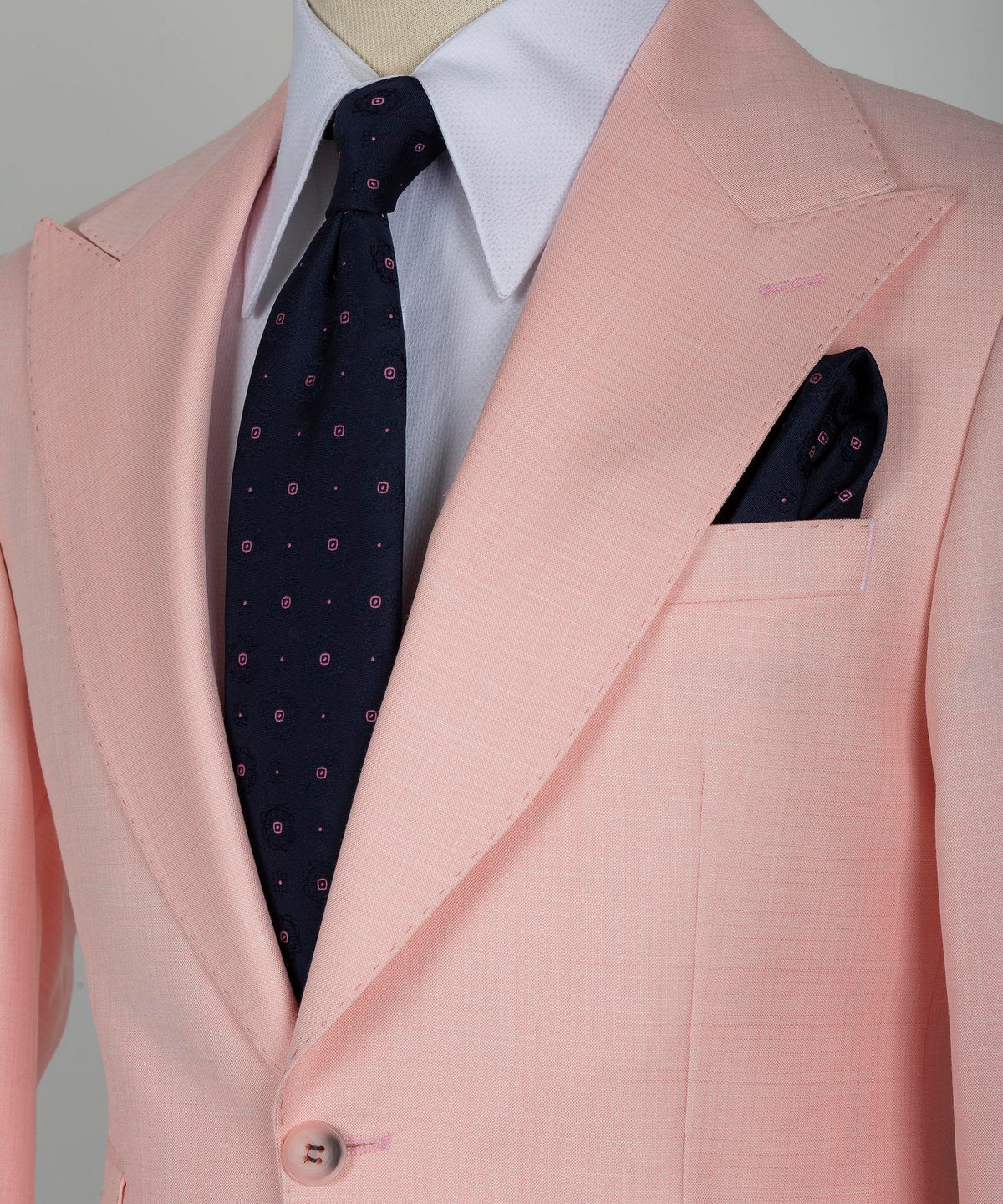 Valerio Milano 3- Piece Italian Men's Suit- Pink 100% Wool Vest Classic Suit W/ Straight Leg Trousers
