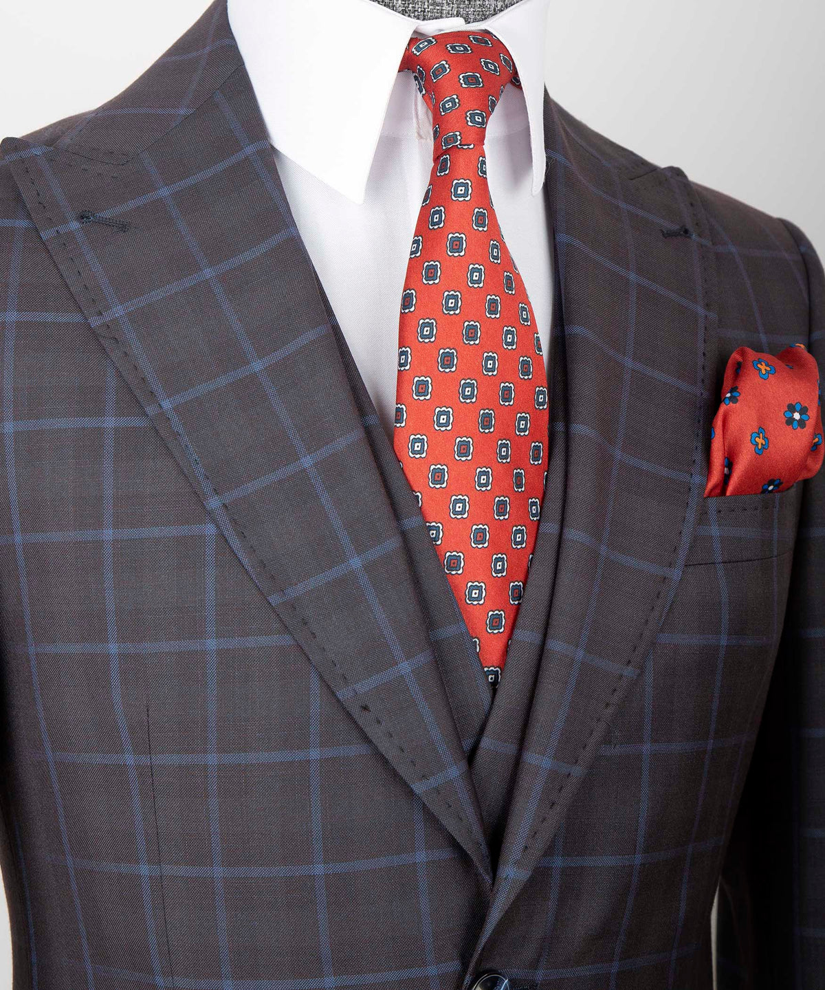 Valerio Milano 3- Piece Italian Men's Suit - 100% Wool Point Seam Classic Suit W/ Straight Leg Trousers